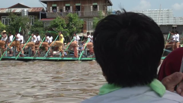Phaung Daw Oo Pagoda Festival, longboat races in slow motion