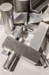 Metal profiles and tubes