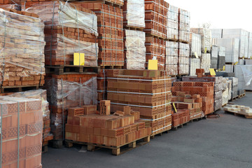 Bricks for wholesale distribution outdoors