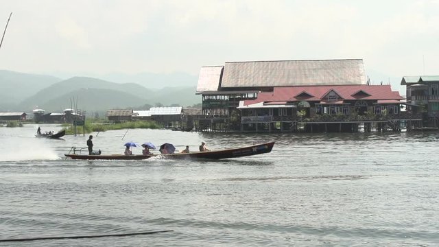 Nyaung Shwe, POV boat passes at high speed