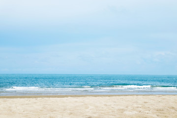 Fototapeta na wymiar Sea beach in summer at tropical island background, holiday vacation background