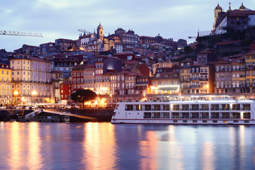 Obraz premium Porto old city and Douro river, Portugal.