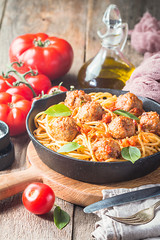 Spaghetti pasta with meatballs