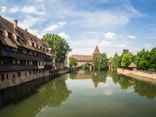 Pegnitz mit Blick auf Kettenbrücke in Nürnberg © Animaflora PicsStock
