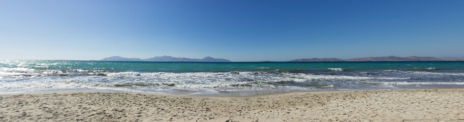 Fototapeta na wymiar Panorama ocean with sand beach