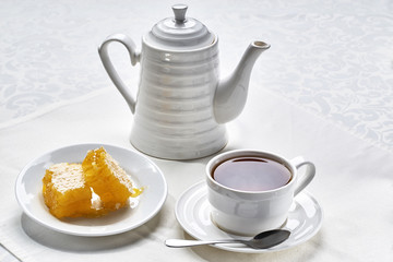 Breakfast tea with honey