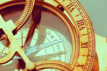 Obraz premium antique compass close up