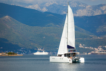 Sailing catamaran