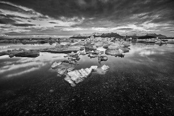 Iceland, Jokulsarlon lagoon, Beautiful cold landscape picture of icelandic glacier lagoon bay © janmiko