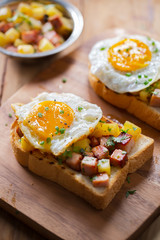 stir fried ham and tomato with egg sandwich