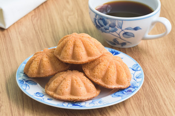 French Butter Cakes, Thai Style