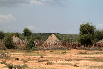 Traditionelle Strohhütten im Omo Valley von Äthiopien 