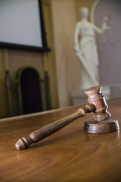 the judge's gavel in courtroom