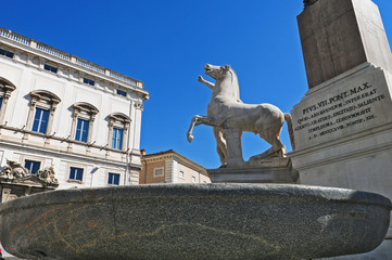 Roma, piazza del Quirinale - fontana e monumento dei Dioscuri