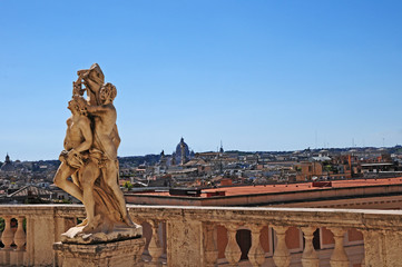 Roma, panorama della citt&agrave; dai giardini del Quirinale