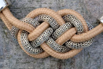 Tapeten knot © Mitzy