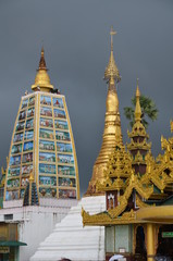 STUPA ET PAGODE SWHEDAGON MYANMAR (Birmanie)