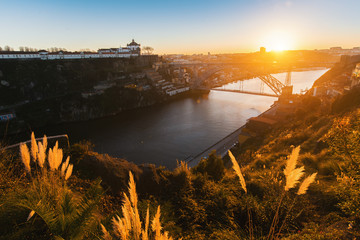 Obraz premium View of the Dom Luis I bridge at sunset, Porto, Portugal.