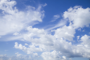 Naklejka na ściany i meble Blue sky with cloud closeup