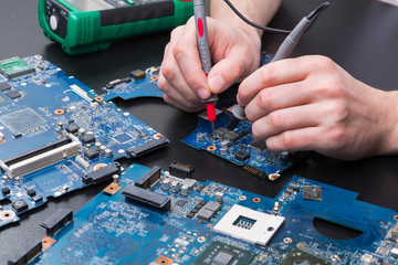 Laptop motherboard testing in service center