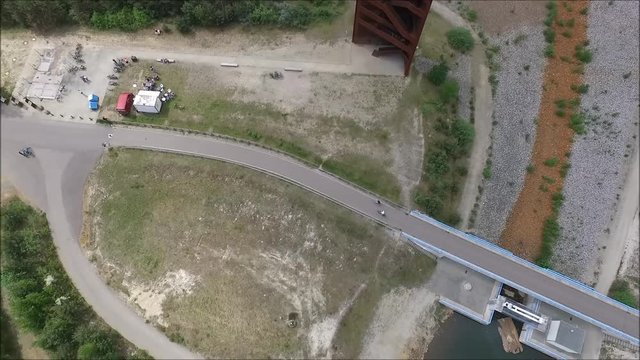 Urlaubsregion Senftenberger See Luftbildaufnahme Rostiger Nagel Radfahrer und Urlauber