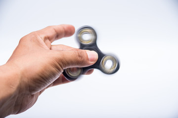 fidget hold spins 