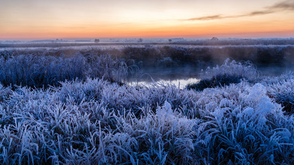 Narew - poranek z przymrozkiem © podlaski49