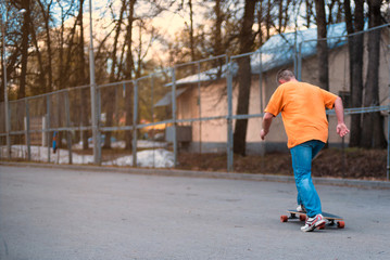 driving on skate