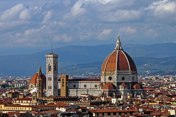 Fototapeta na wymiar View from atop Piazelli Michelangelo (Piazzale Michelangelo), Florence, Italy
