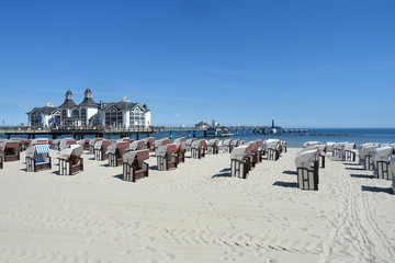 Strandkörbe und Seebrücke von Sellin, Ostsee Mecklenburg Vorpommern Deutschland