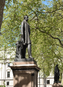 Robert Peel Denkmal In London