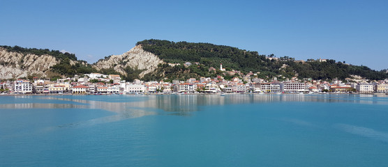 Obraz premium Zante town panorama from the sea