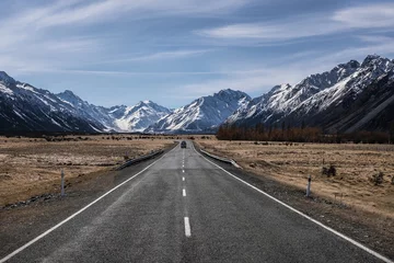 Tableaux ronds sur plexiglas Aoraki/Mount Cook Landscape of road with mountains in south island of New Zealand