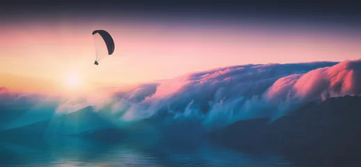 Selbstklebende Fototapete Luftsport In einem Himmel über der Insel. Instagram-Stilisierung