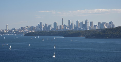 Fototapeta na wymiar Sydney Harbour and CBD city view from North Head (Sydney, NSW, Australia).