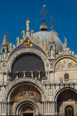 Fototapeta na wymiar Dettagli della Basilica di San Marco nella città di Venezia