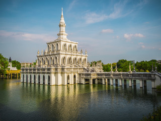 Fototapeta premium Water pagoda