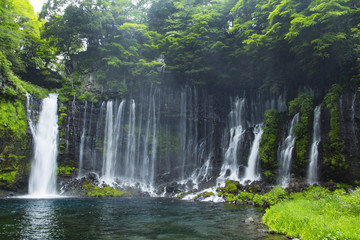 Fototapeta na wymiar Shiraito falls