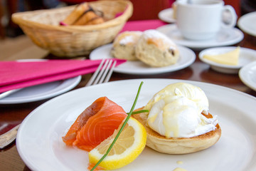 Smoked salmon with egg benedict and scones set