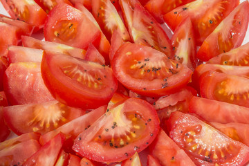 Sliced chunk tomatoes.