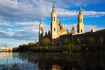 Fototapeta na wymiar Cathedral of Our Lady of the Pillar at Zaragoza