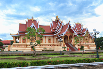 Naklejka premium Wat Pha That Luang, Vientiane, Laos.