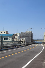 函館港中央埠頭に向かう跨線橋