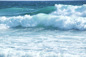 Naklejka na ściany i meble Sri Lanka island. Hikkaduwa beach. Beautiful indian ocean waves