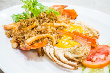 Fried prawn with garlic