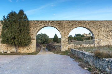 Fototapeta na wymiar Aqueduct of Pedraza