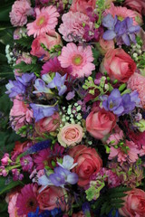 Obraz na płótnie Canvas Colorful pink and purple wedding flowers