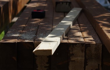 Terrassenüberdachung - Pergola aus Holz montieren