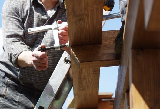 Terrassen&uuml;berdachung - Pergola aus Holz montieren