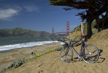 Golden gate bridge with hipster bike, San Francisco, California, USA